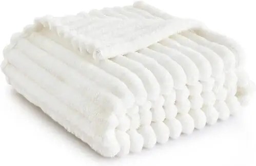 White throw for summer movie night is lightweight but cozy too