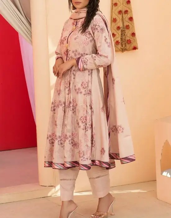 Why Stratford Road in Birmingham is Popular for Asian Clothes