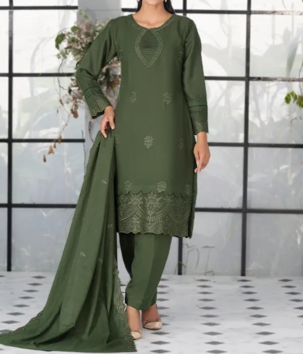 How to Style Pakistani Suits for Different Occasions in London