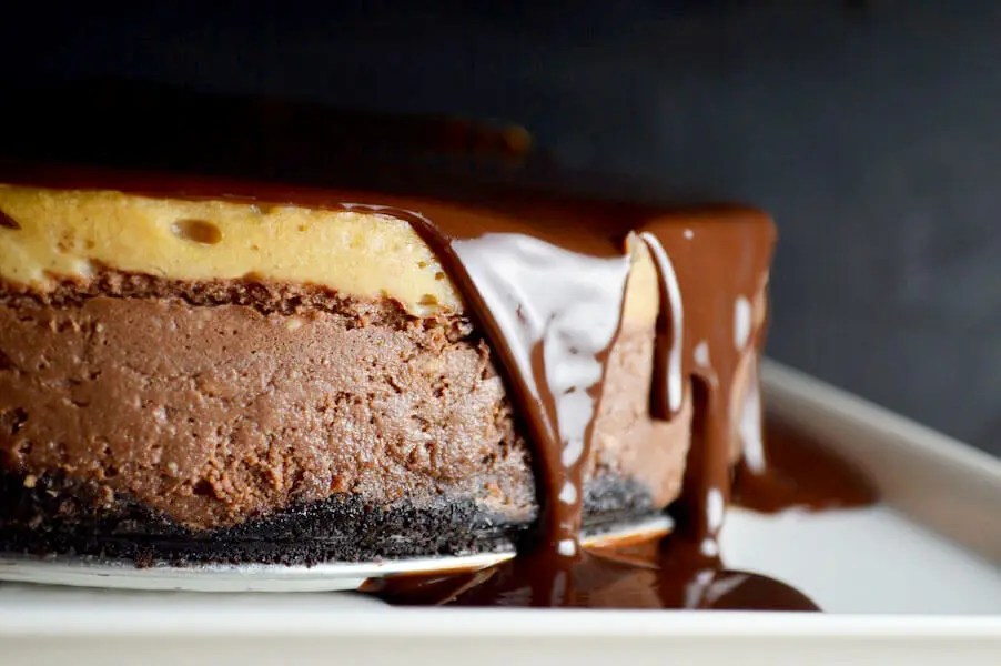 Peanut Butter Chocolate Cheesecake