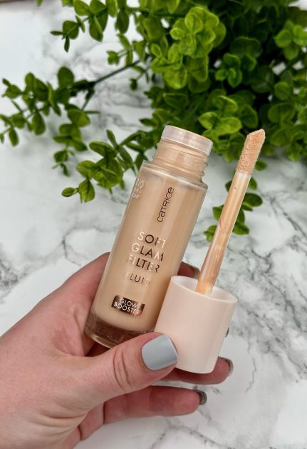 Catrice Soft Glam Filter Fluid Glow Booster