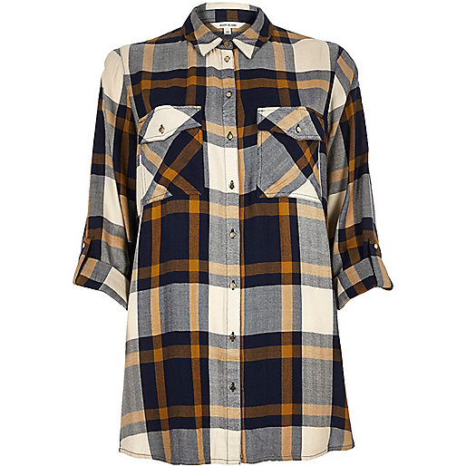 River Island 37