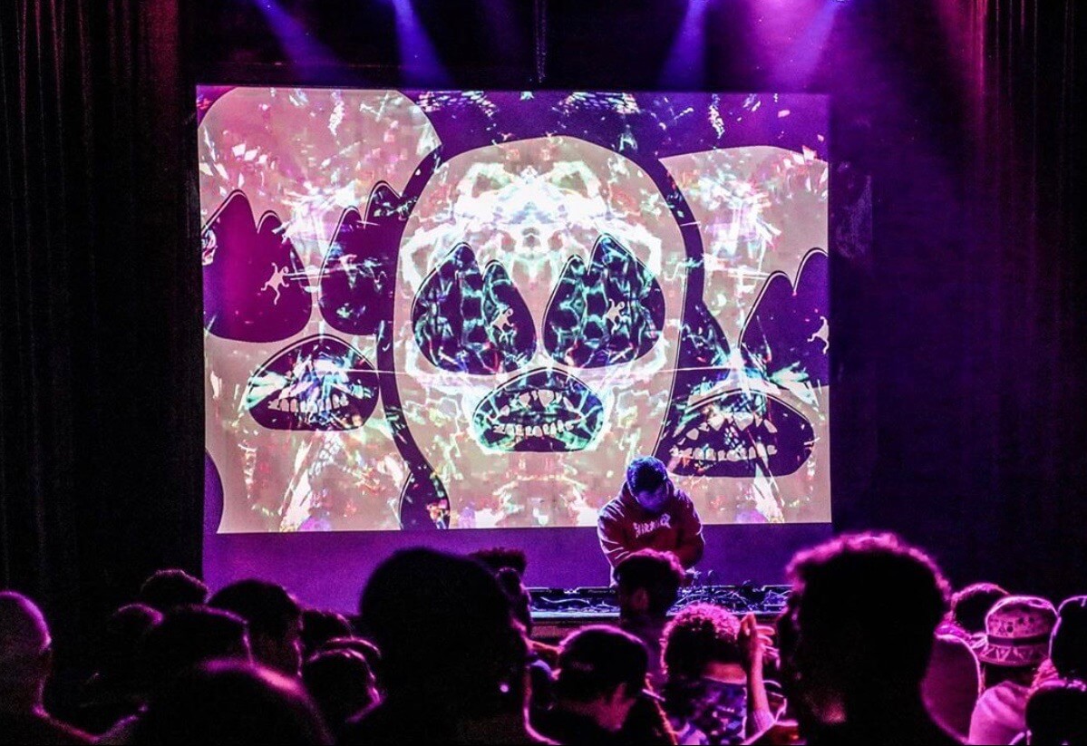Thanks to Sagz and MeSo you can feel bad to the bone 100% of the time with this new kickass tune. The two have teamed up for this heavy hitter