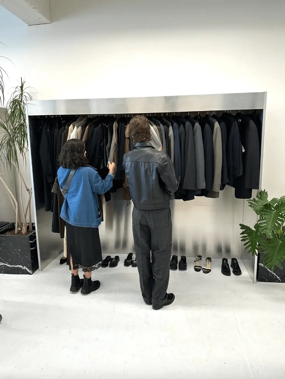 17 stores like zara