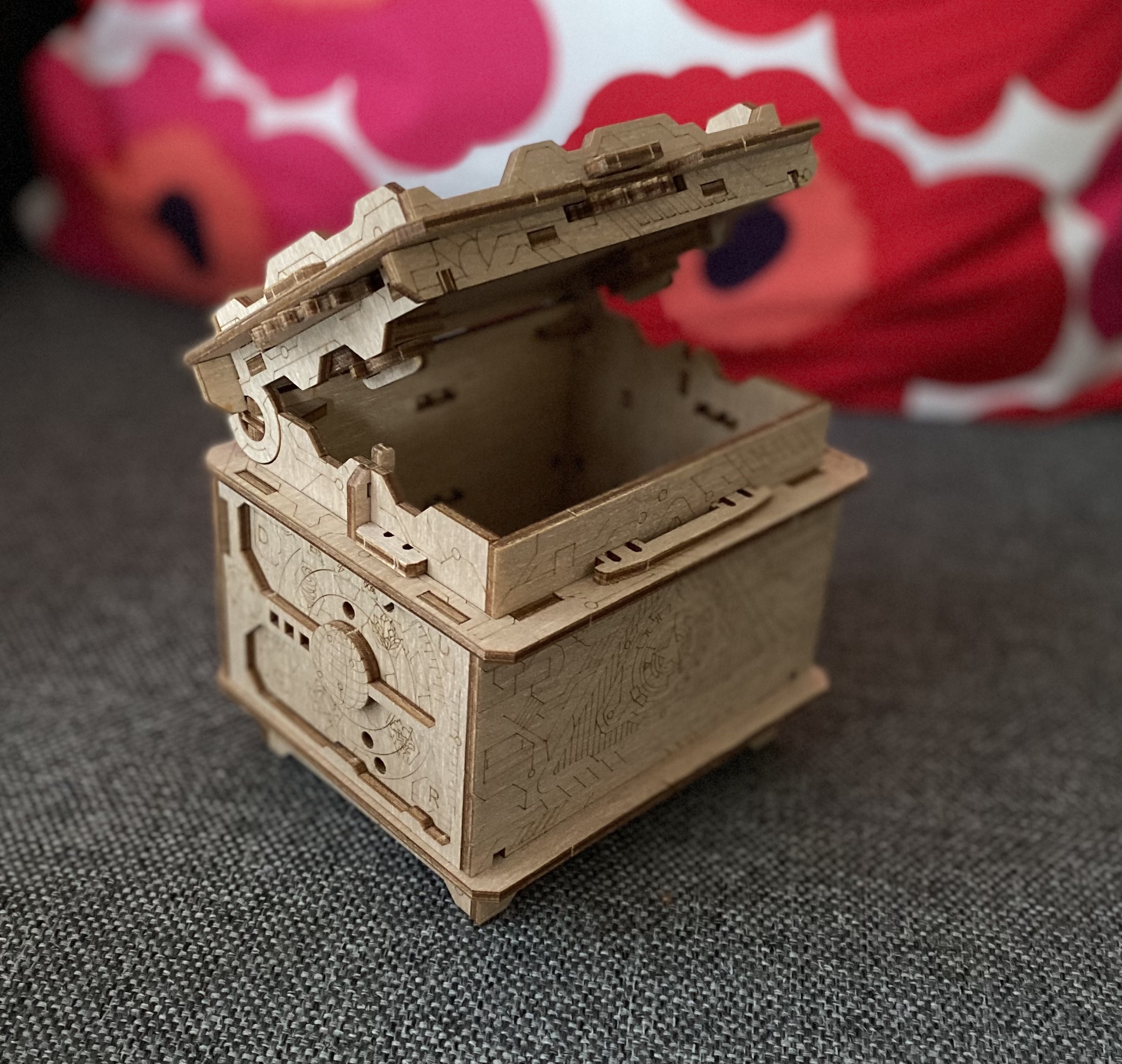 EscWelt: Orbital Box Constructor & Space Box | Review - The Escape