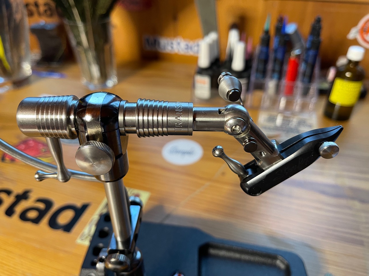 Three vises in one Stonfo Transformer Fly Tying Vise