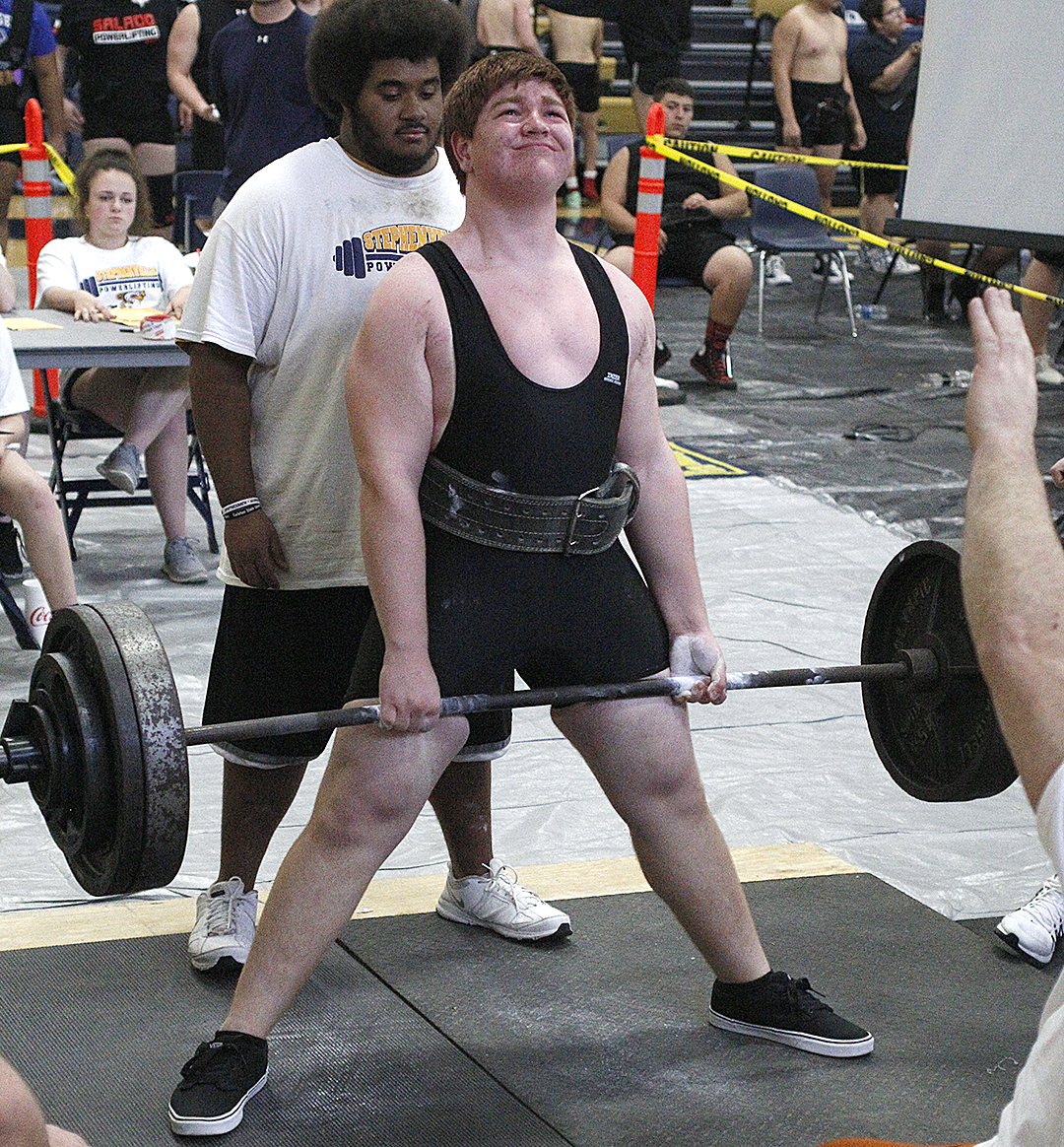 SHS Powerlifting 05