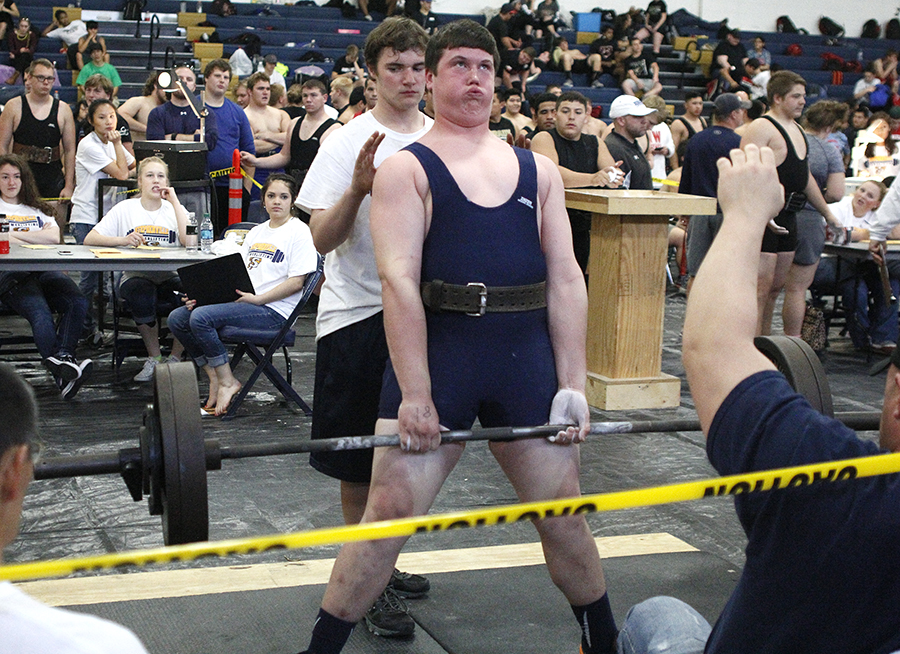SHS Powerlifting 06