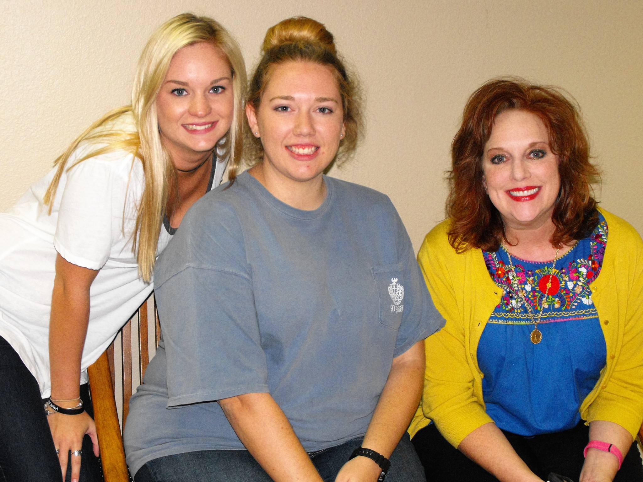 Julie Crouch (Executive Director of the CTFAC) with Shyanne McClure and Ali Wilkinson (volunteers from TSU Delta Zeta). 