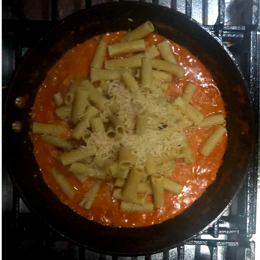 rigatoni with parmesan and tomato cream sauce