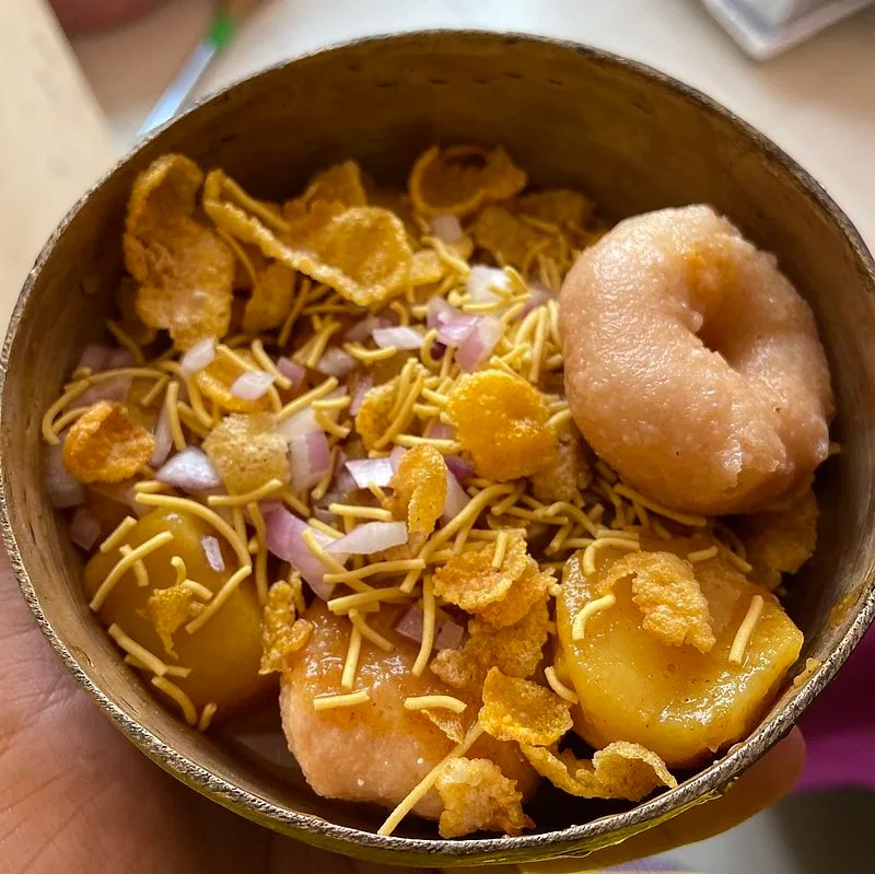 Street Food In Delhi- The Ultimate Guide + 51 Delicious Dishes To Try 21 dahibara aludam