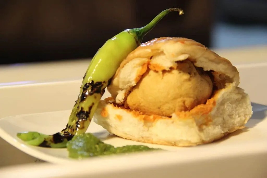 Street Food In Mumbai- What To Try And Where To Find It? 5 by Rutvi Mistry CC by SA 4.0