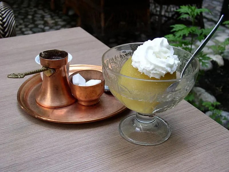 <strong>Bosnian Food- 57 Delicious Bosnian Dishes and Drinks You Have To Try Before You Die</strong> 41 tufahija