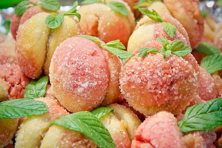 52 Delicious Croatian Desserts You Have To Try Before You Die 33 breskvice