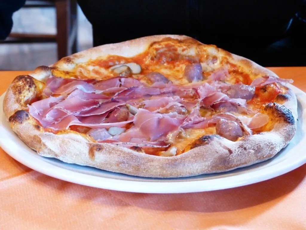 Street Food In Croatia- 24 Amazing Croatian Street Food Dishes You Have To Try 10 pizza prsut