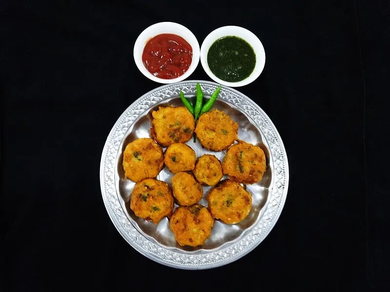 Street Food In Mumbai- What To Try And Where To Find It? 16 batata vada