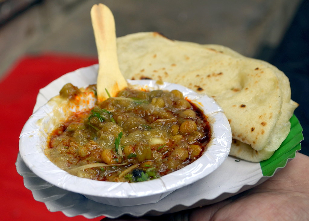 Matar Kulcha Recipe- Prepare A Delicious Indian Snack In 80 Minutes matar kulcha recipe