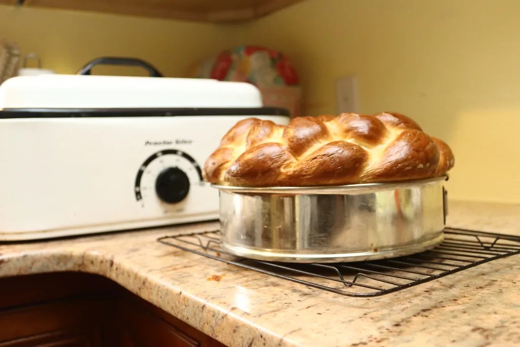 Romanian Easter Food- 38 Delicious Romanian Easter Dishes 30 pasca bread