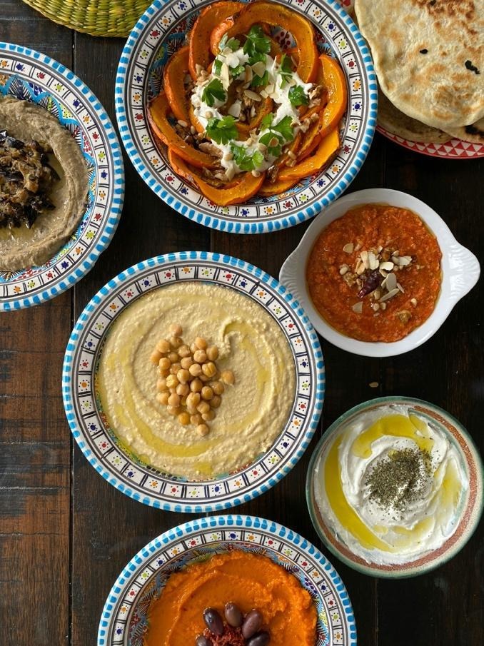 What to Eat in Dubai: 6 Authentic Dishes & Local Food Experiences 1 What to Eat in Dubai: 6 Authentic Dishes & Local Food Experiences 1
