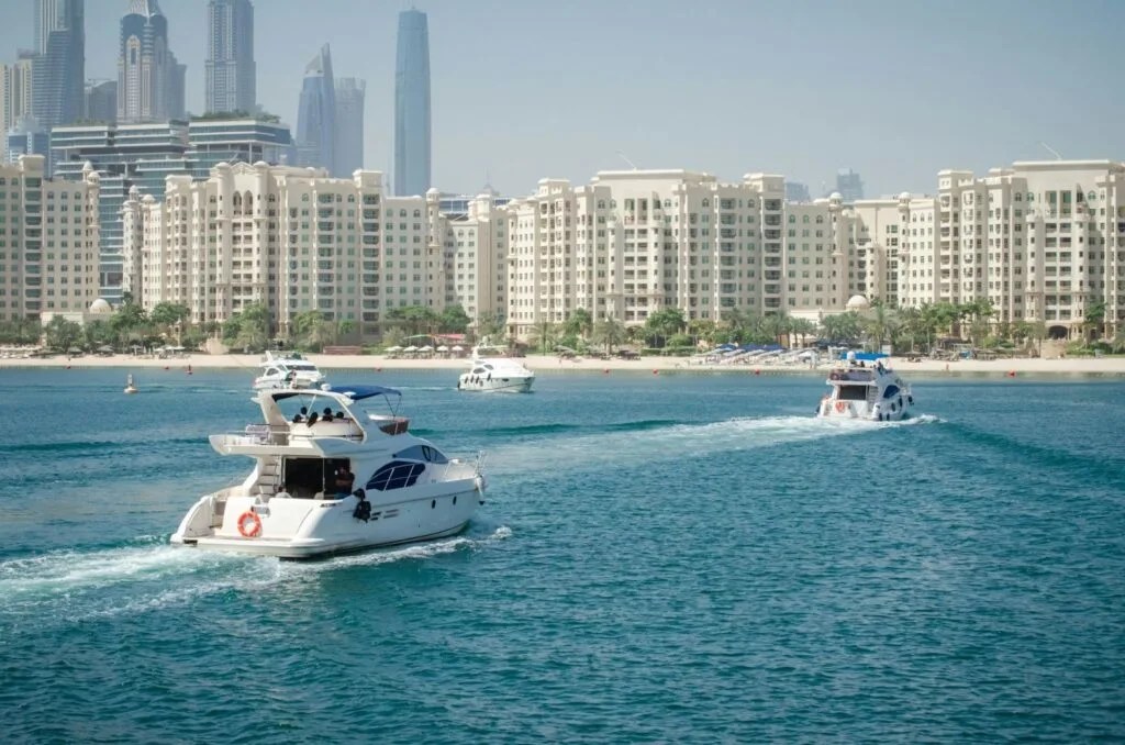 The Best Coastal Destinations for Food Lovers and How to Explore Them by Yacht 1