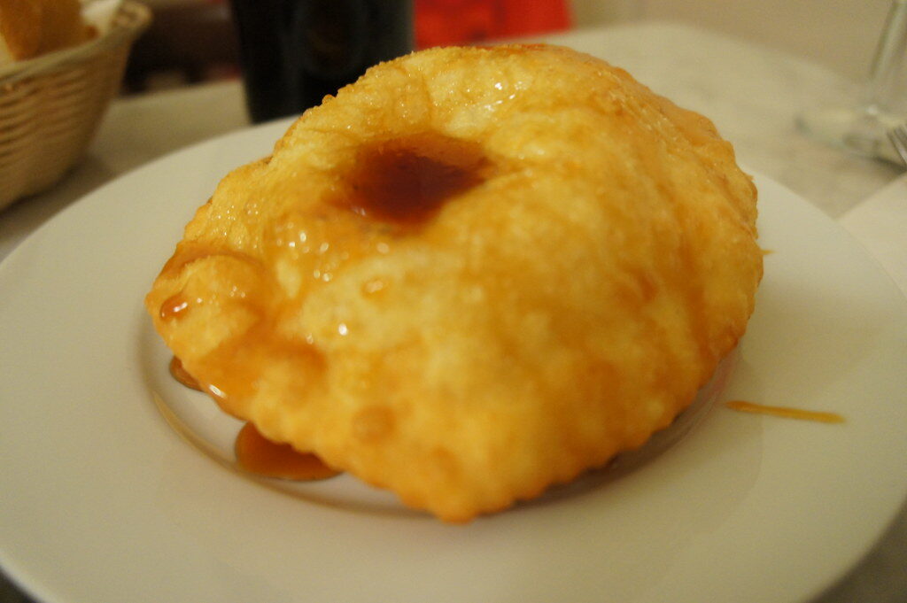 30 Delicious Mediterranean Pastries You Have To Try 14 Seadas