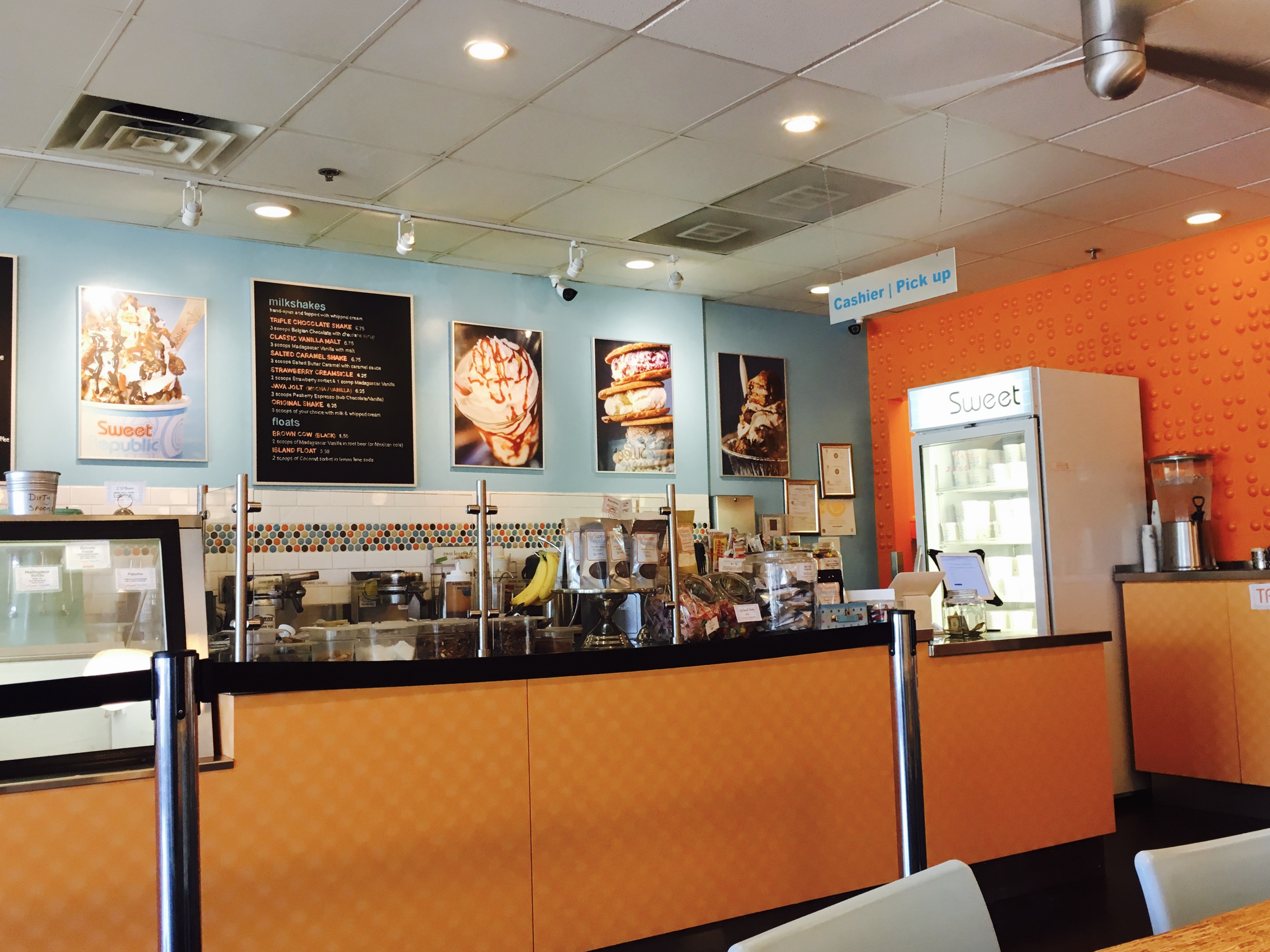 Some Scoop on some of the IceCream Parlors in Metro Phoenix Arizona