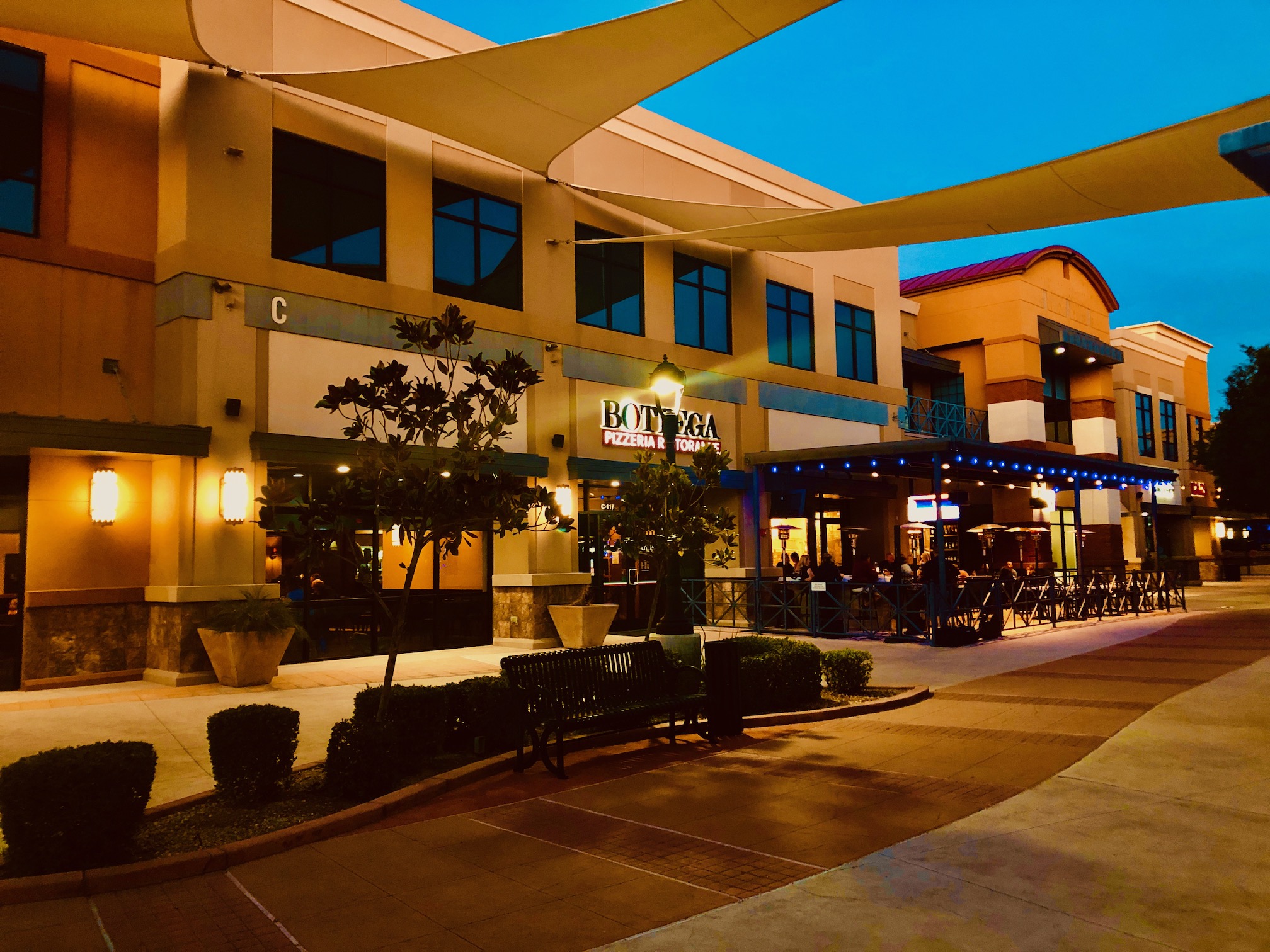 Bottega Pizzeria Ristorante In Glendale Az Is Worth A Fork Italian Food Pizza And Different Seasonal Specials Theforkingtruth