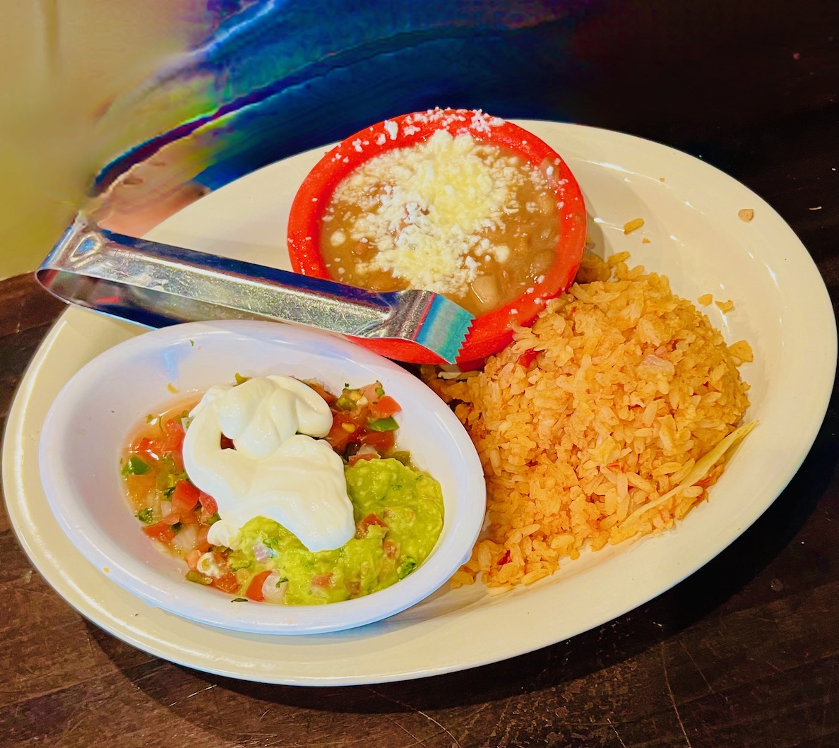 Juan’s Flaming Fajitas & Cantina really does serve FLAMING FAJITAS