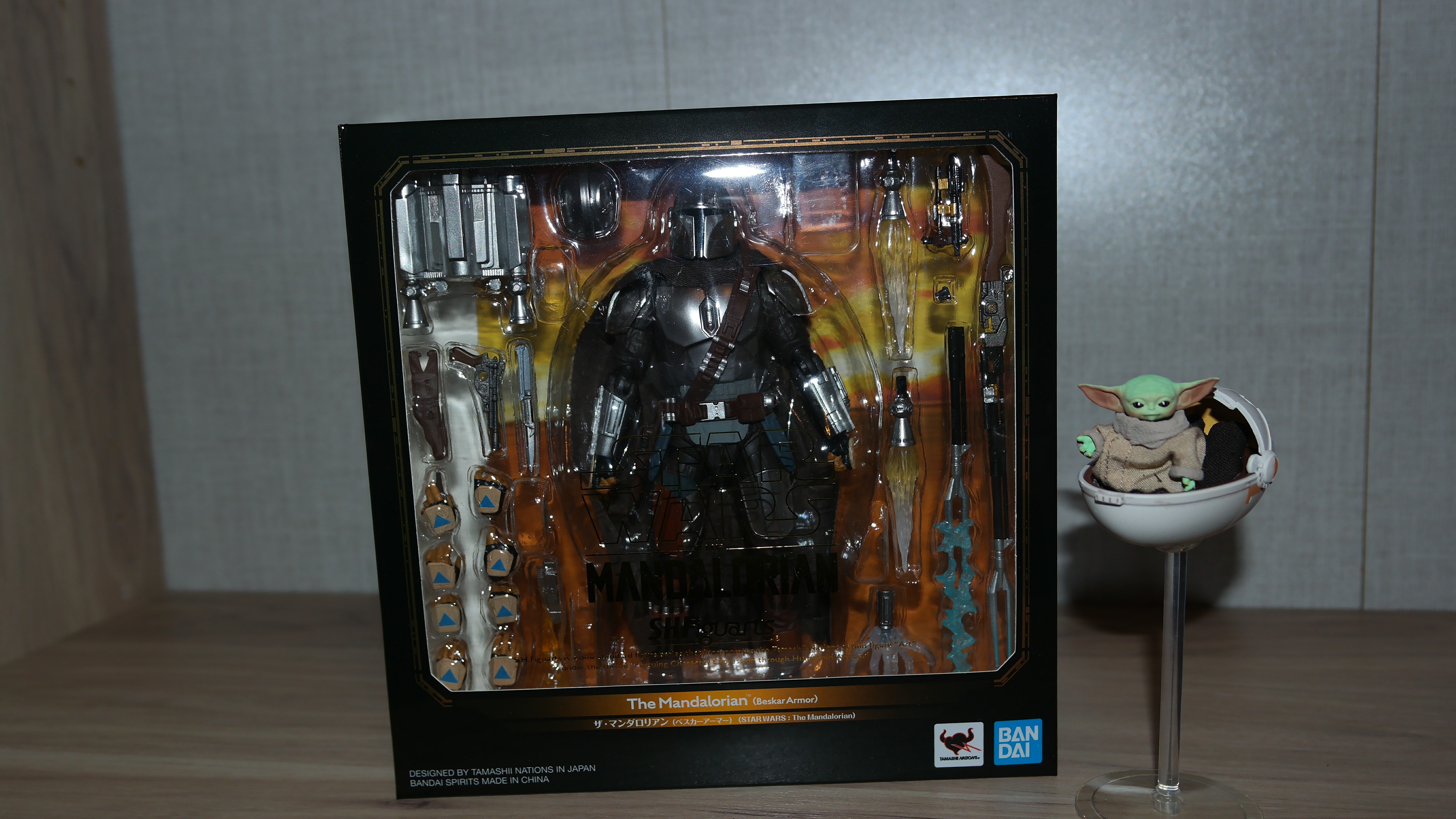 S.H. Figuarts Review | The Mandalorian (Beskar Armor) - Future of 