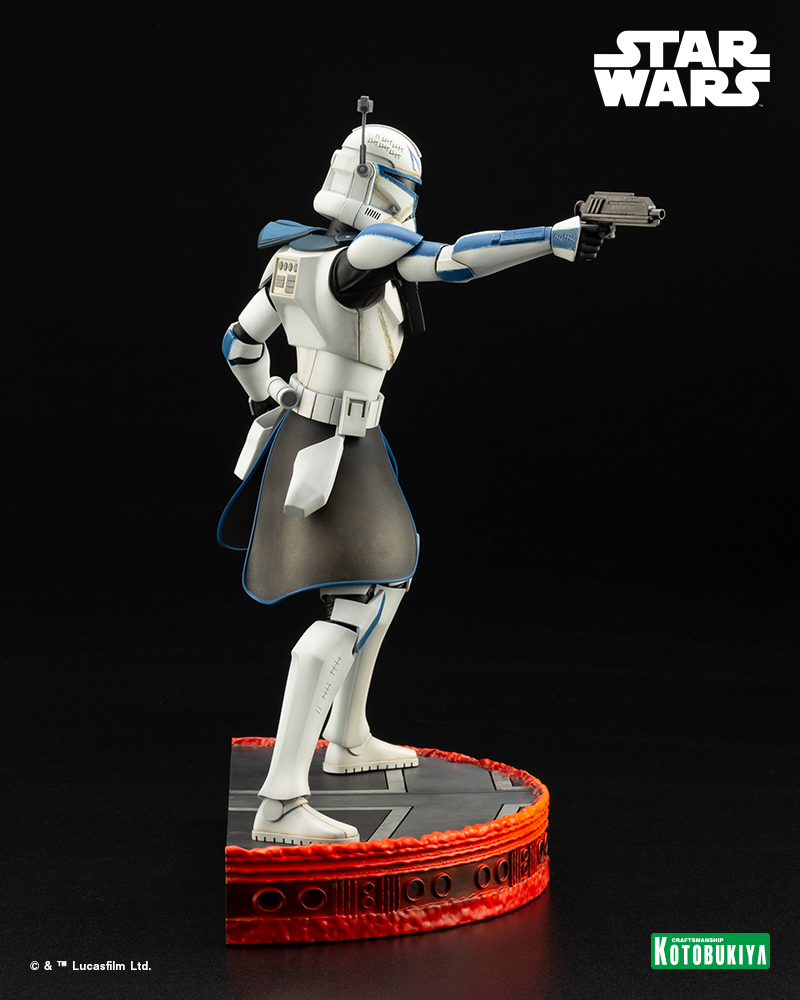 Koto-Captain-Rex-Statue-007
