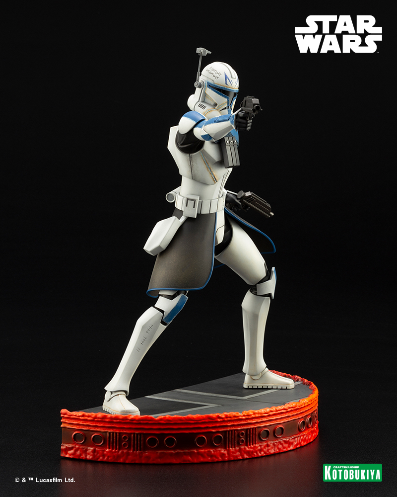 Koto-Captain-Rex-Statue-008