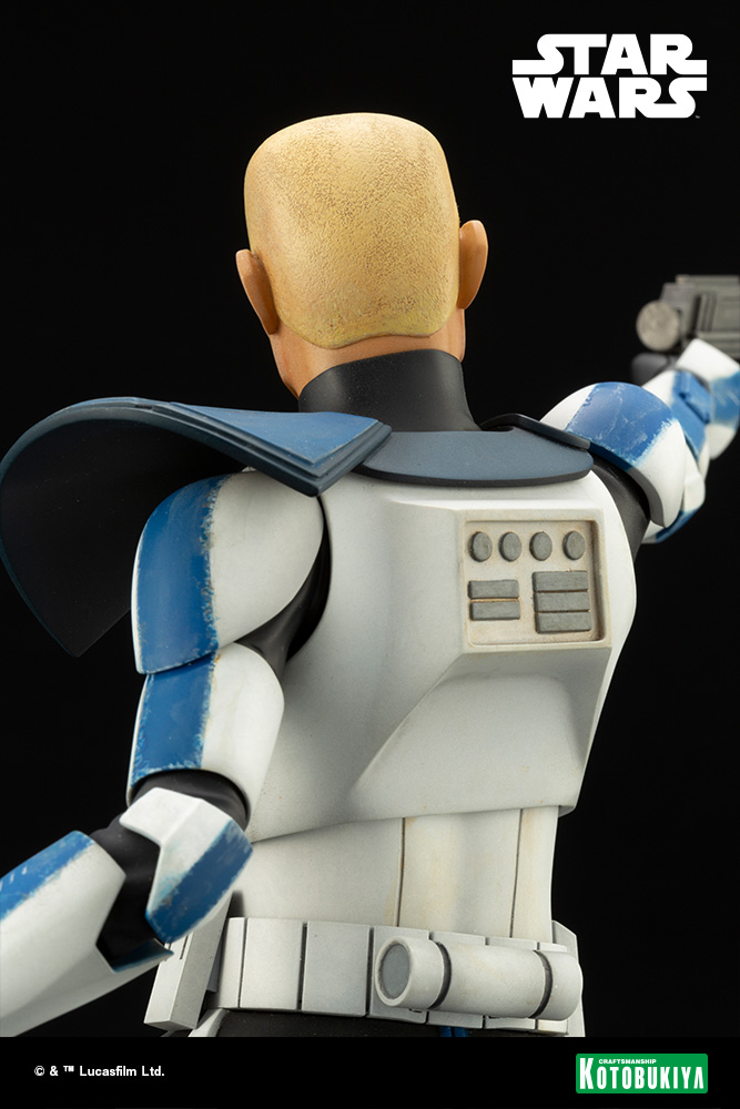 Koto-Captain-Rex-Statue-017