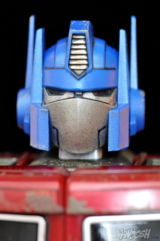 Hot Toys: Optimus Prime Starscream Version