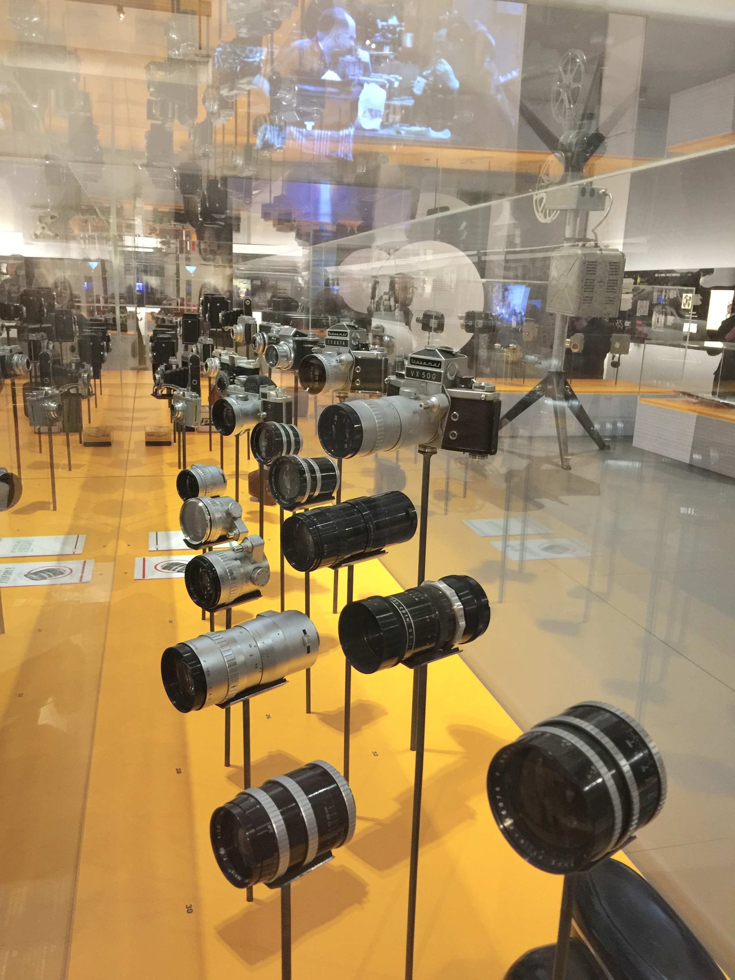 Exposition "Zoom : Angénieux changez d'Optiques" musée d'Art et d'Industrie de Saint-Etienne
