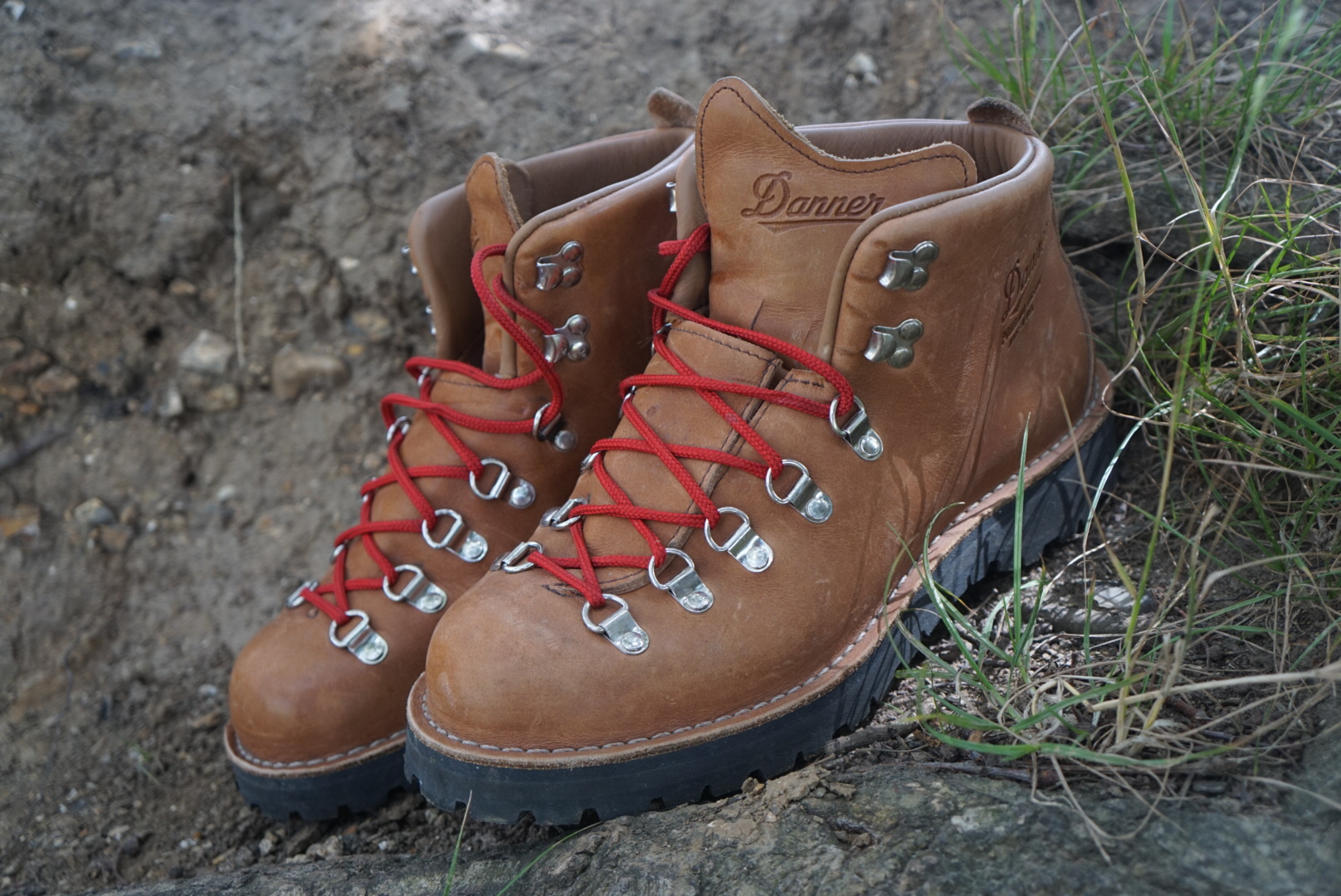 Review: Want an old-school hiker? The Danner Mountain Light is