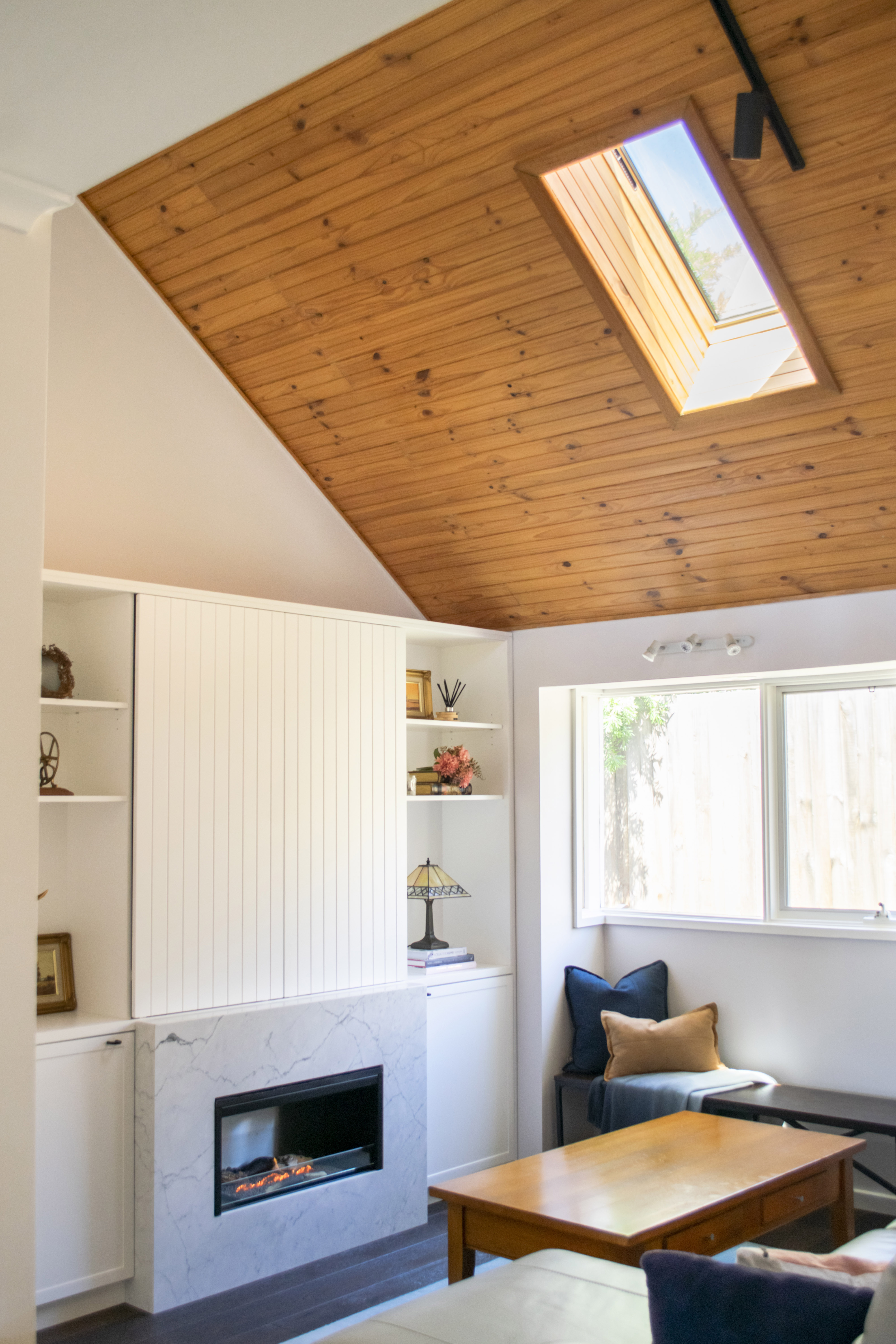 Living Room Layout Mistakes|Why Your Space Still Feels Awkward