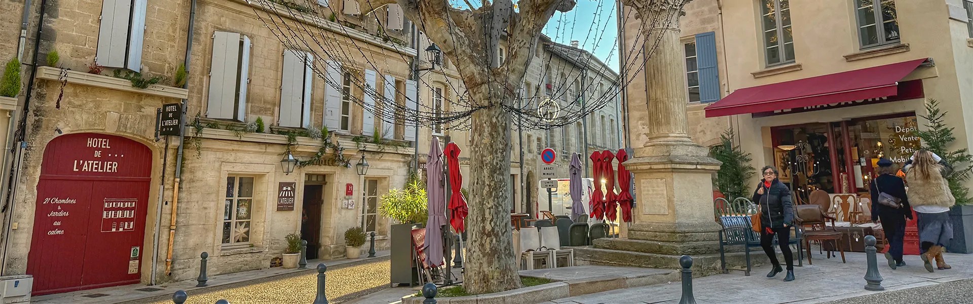 Villeneuve lez Avignon in Provence - The Good Life France