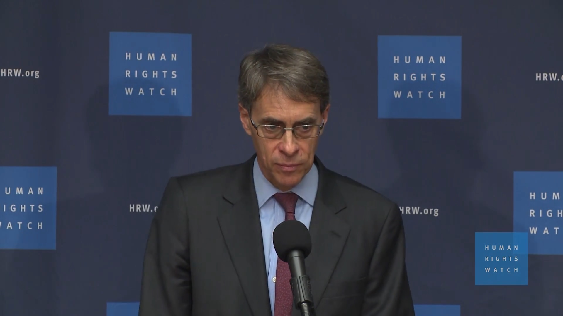 Human Rights Watch HRW Kenneth Roth sanctions regime change