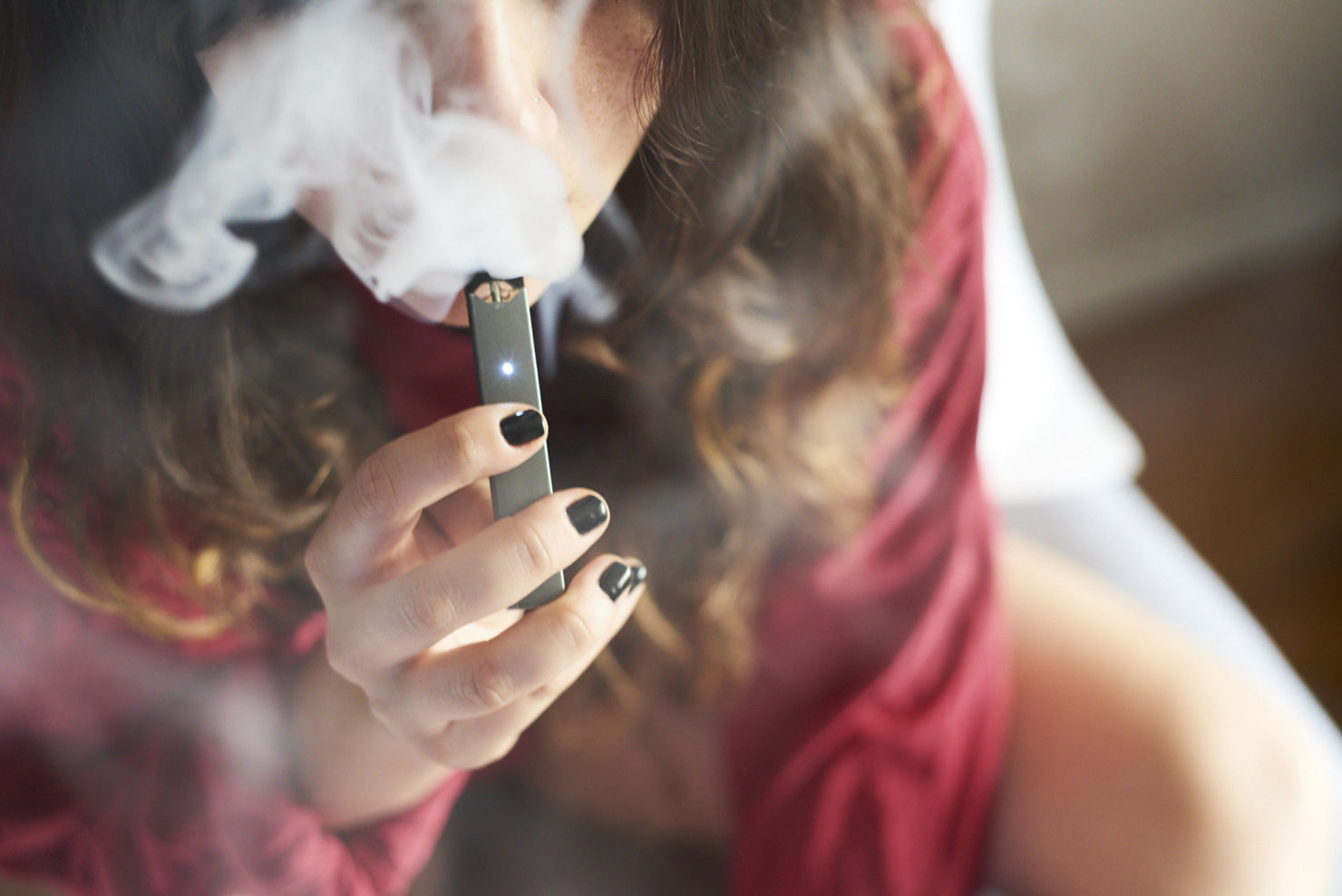 Así puedes identificar un vapeador falso, ¡pon mucha atención!