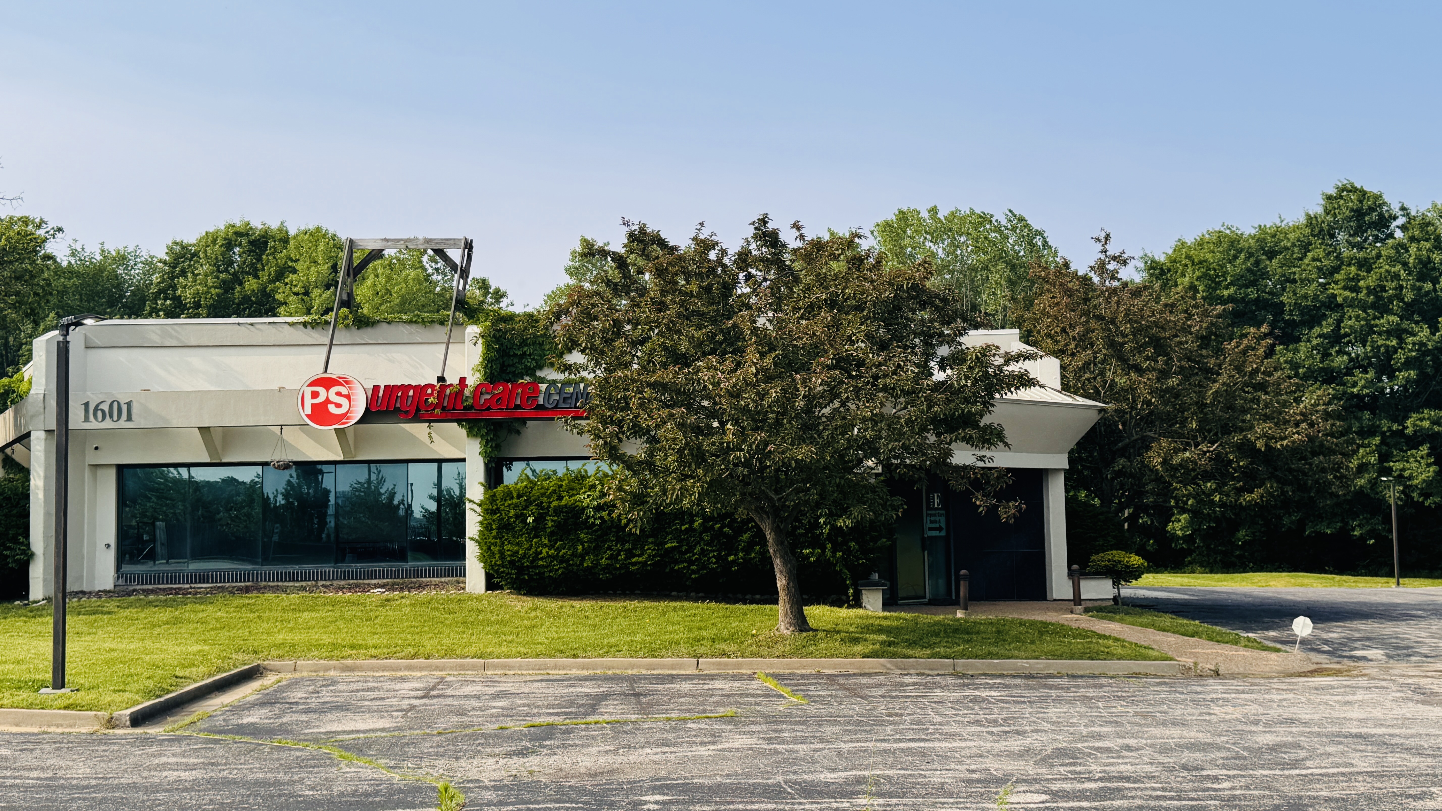 The Heart Clinic Building - Kansas City, KS