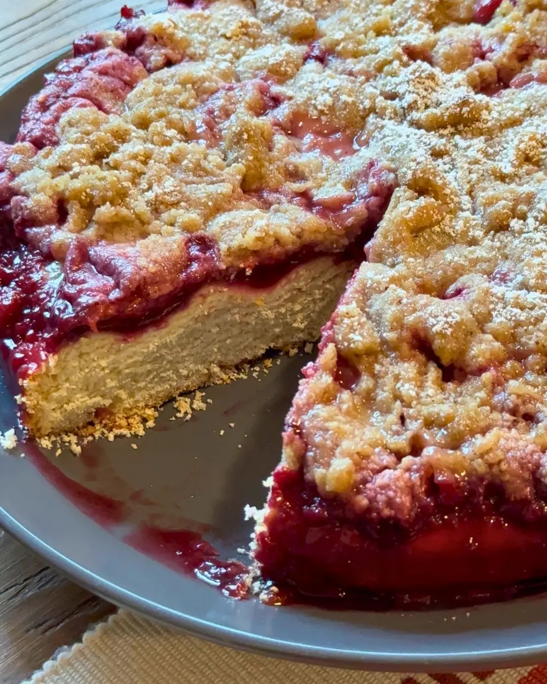 German Pflaumenkuchen plum cake with yeasted dough and streusel
