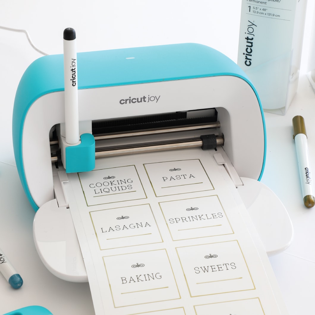 how to make labels with cricut joy the homes i have made