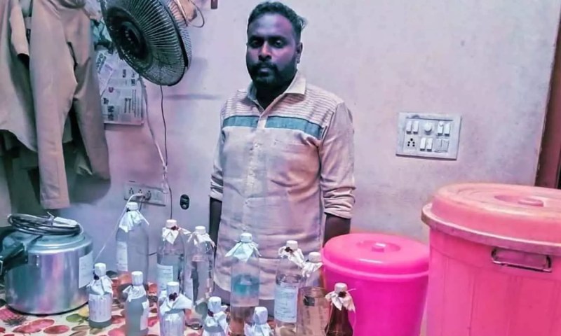 False sales of one-stop-shops for back pain; The young man is under arrest
