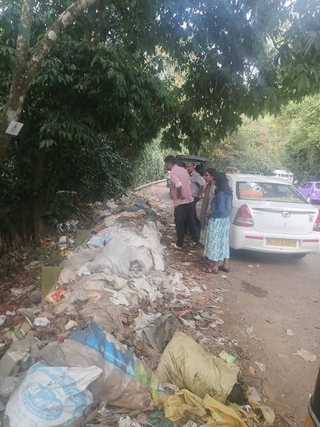 900 Garbage near the junction leading to Kandi has been removed.