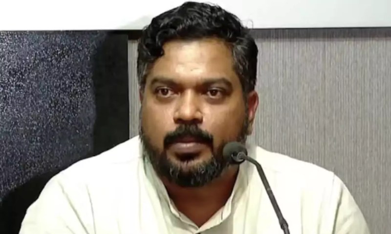 Explosion in Palakkad Congress; AK Shanib left the party