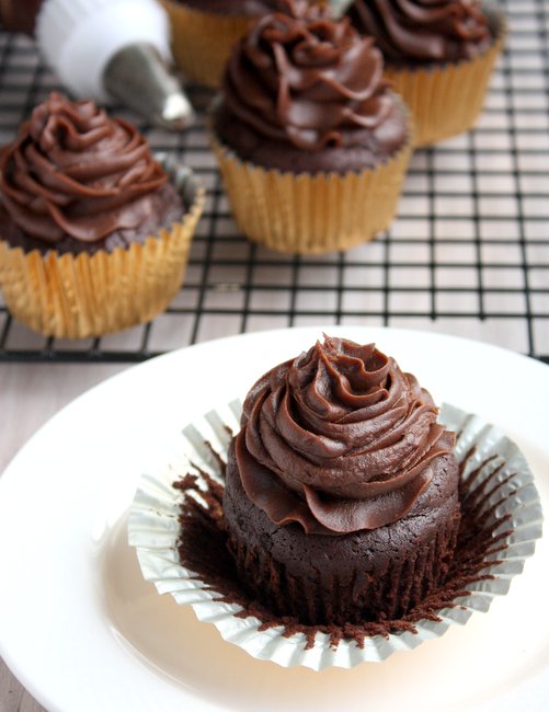 wallpapers Chocolate Cupcakes With Cream Cheese Frosting Uk the kitchen paper