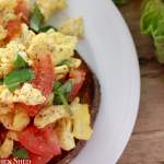 Clean Eating Tomato & Spring Onion Scrambled Eggs