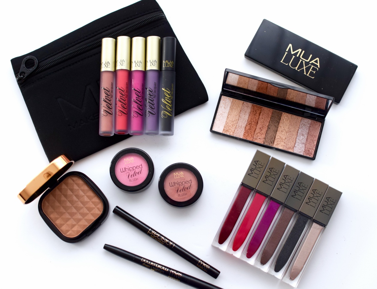 MUA Luxe Whipped Velvet Lipgloss Crème Lipkleur Make Up Stick 4g - Chichi MUA Luxe Whipped Velvet Lipgloss Crème Lipkleur Make Up Stick 4g - Chichi