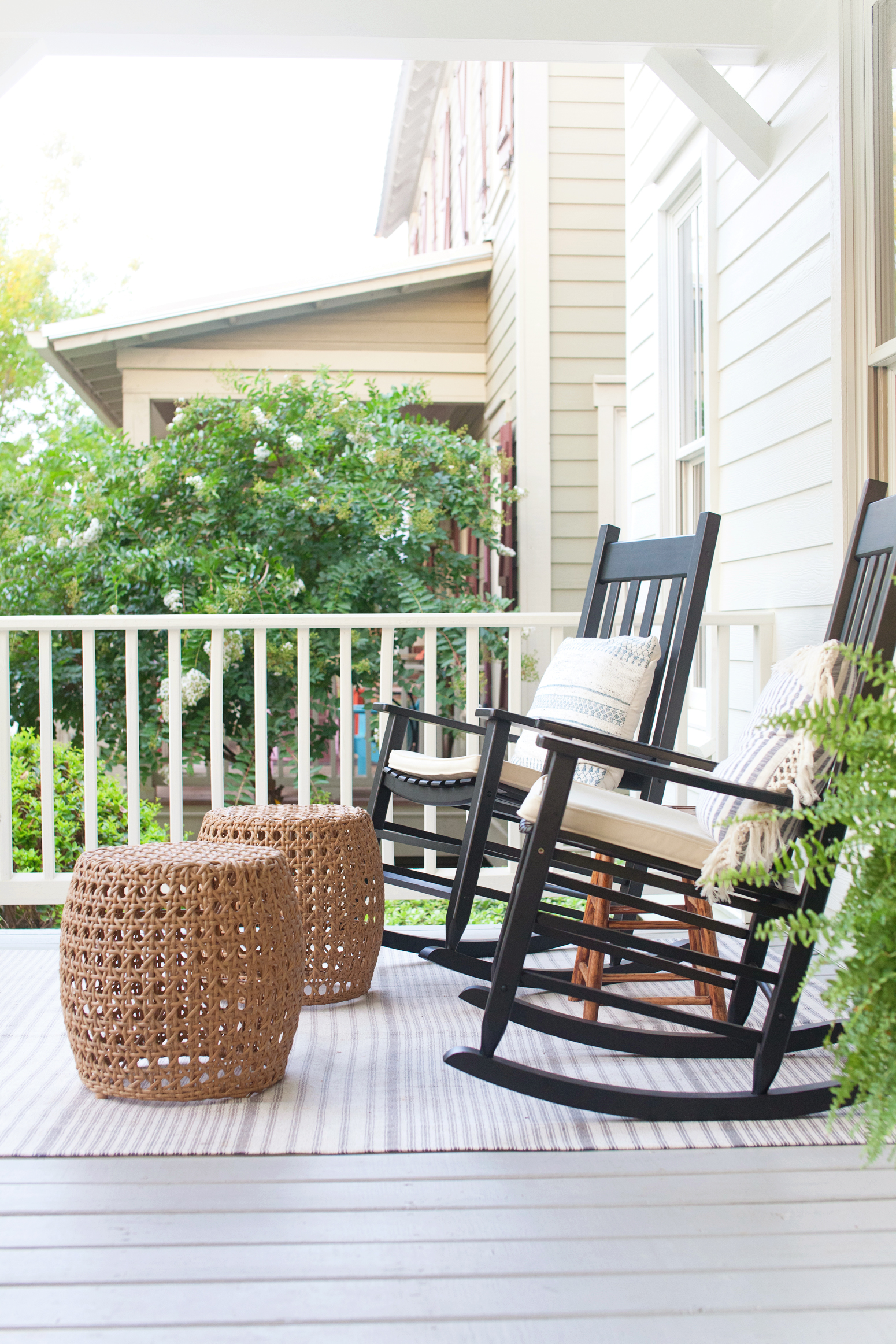 This product features a hdpe lumber construction and contemporary design. Front Porch Rocking Chairs | Tyres2c