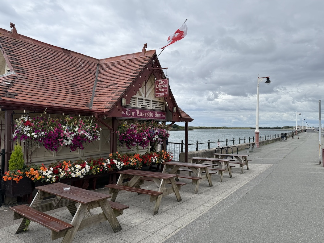 The Lakeside Inn -Southport